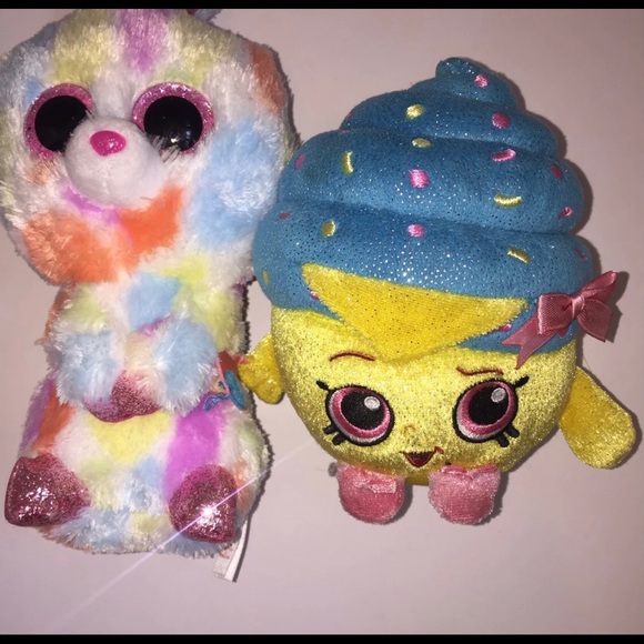 TY Beanie Bunny & Shopkins Cupcake Plush - Picture 9 of 9